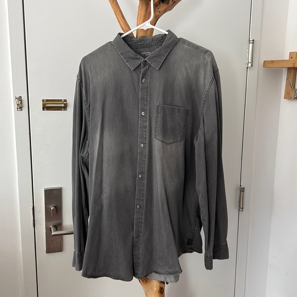 Calvin Klein Casual Button Down - Picture 1 of 4
